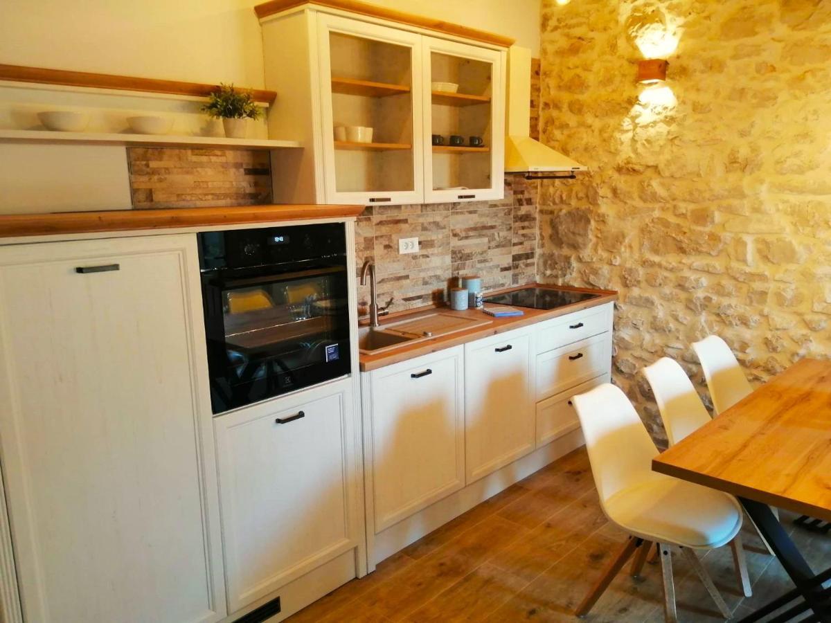 Dalmatian Stone House Turanj
